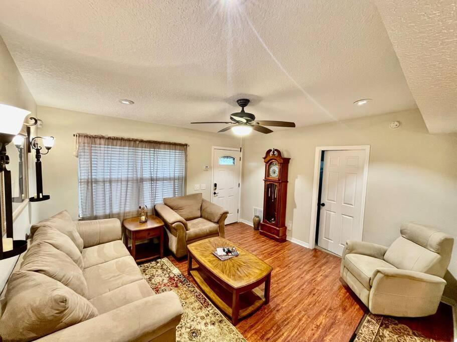 Cozy Modest Home Near Universal Studios/Volcanobay 奥兰多 外观 照片